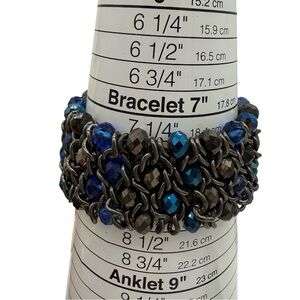 Handmade Royal Blue & Black Faceted Beaded Chainmaille Bracelet w Gunmetal Gray